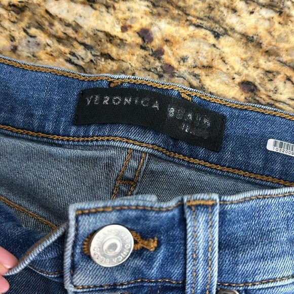 Veronica Beard Button-Fly Mid Rise Denim Shorts Size 27/4 - Picture 3 of 8